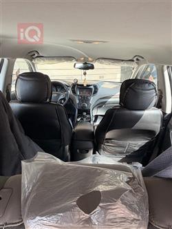 هيونداي سانتافي